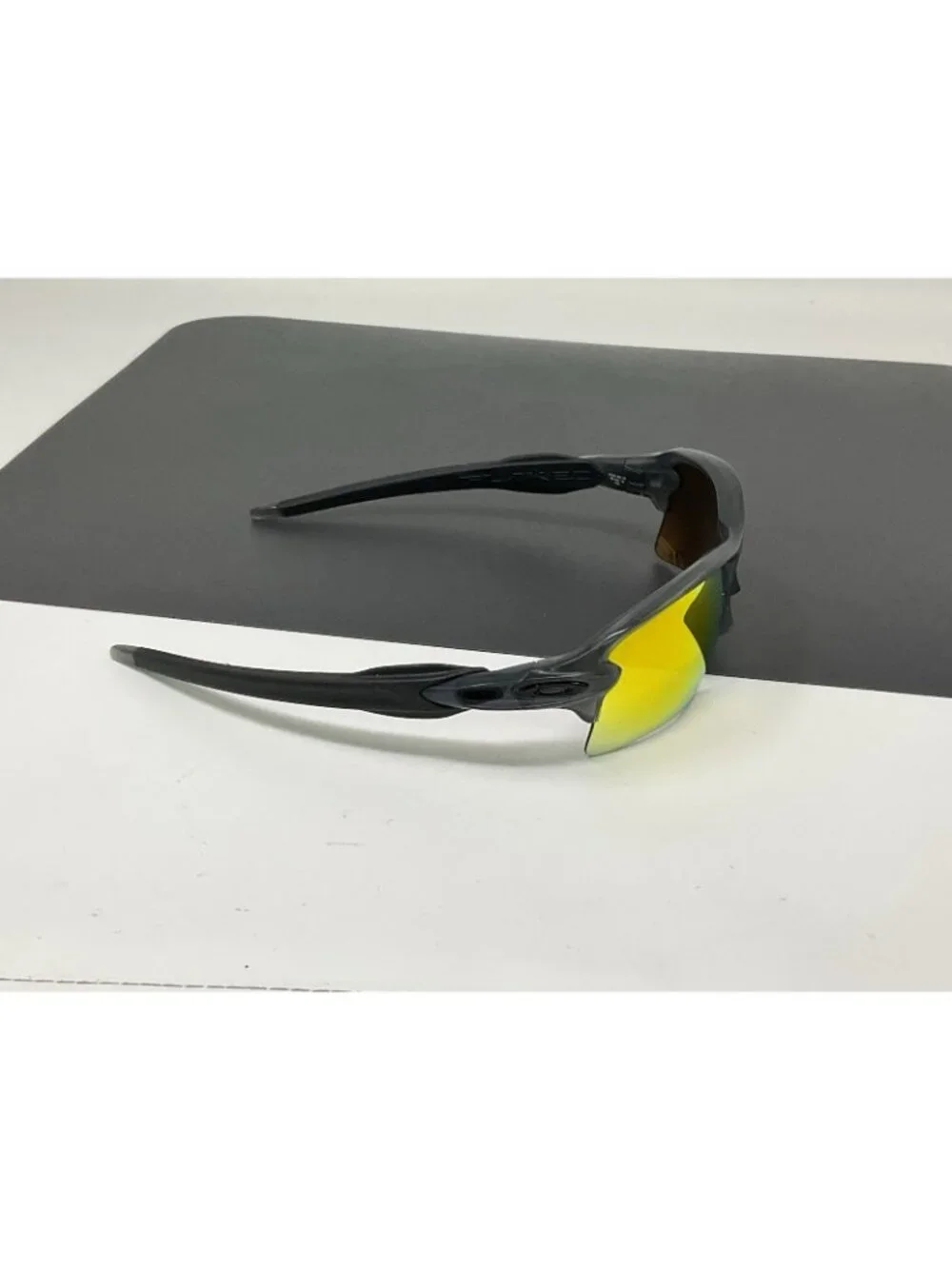 Oakley FLAK 2.0 XL OO9188-10 Wrap Sunglasses Matte Smoke Gray W/ Fire Iridium